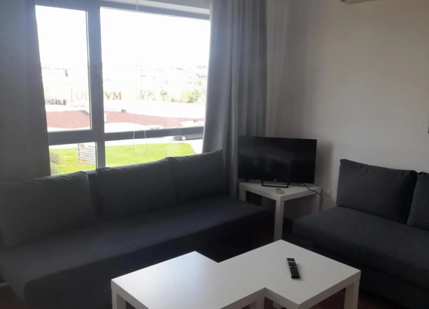 Toletum Low Cost Lofts Diafanos O 2Dormitorios Parking Municipal Gratis Al Aire Libre A 100M Toledo