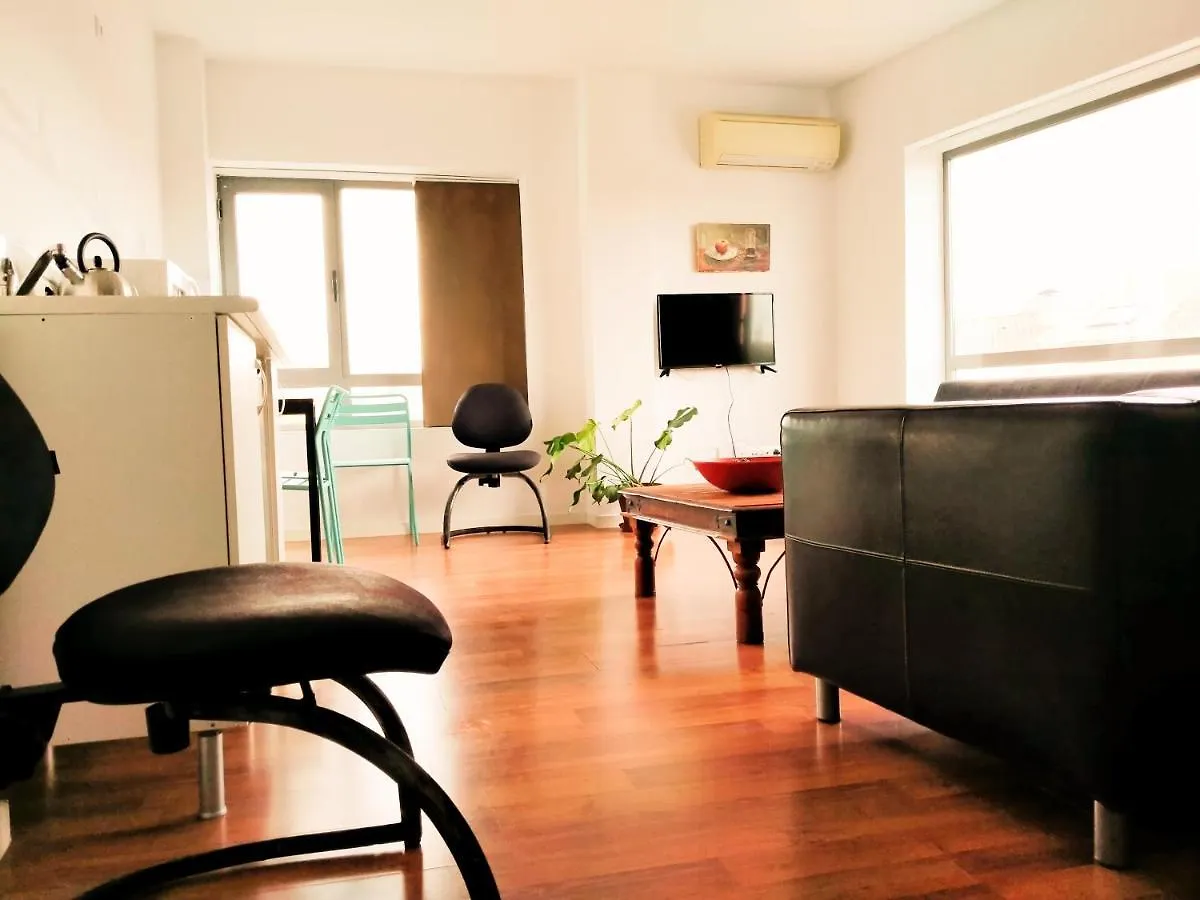 TOLETUM low cost LOFTS diáfanos o 2dormitorios PARKING Municipal Gratis al aire libre a 100m Toledo Spagna