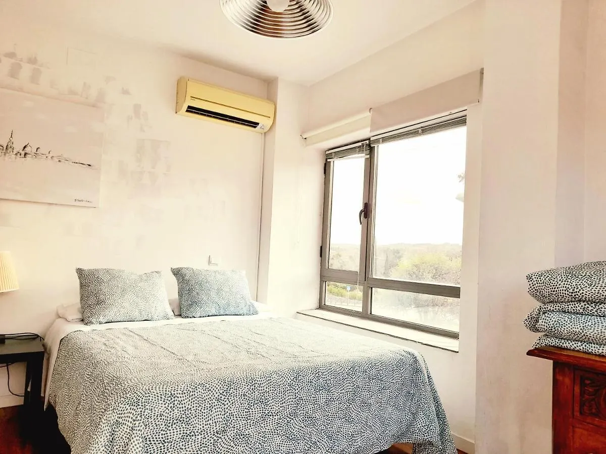 Appartamento TOLETUM low cost LOFTS diáfanos o 2dormitorios PARKING Municipal Gratis al aire libre a 100m Toledo Spagna