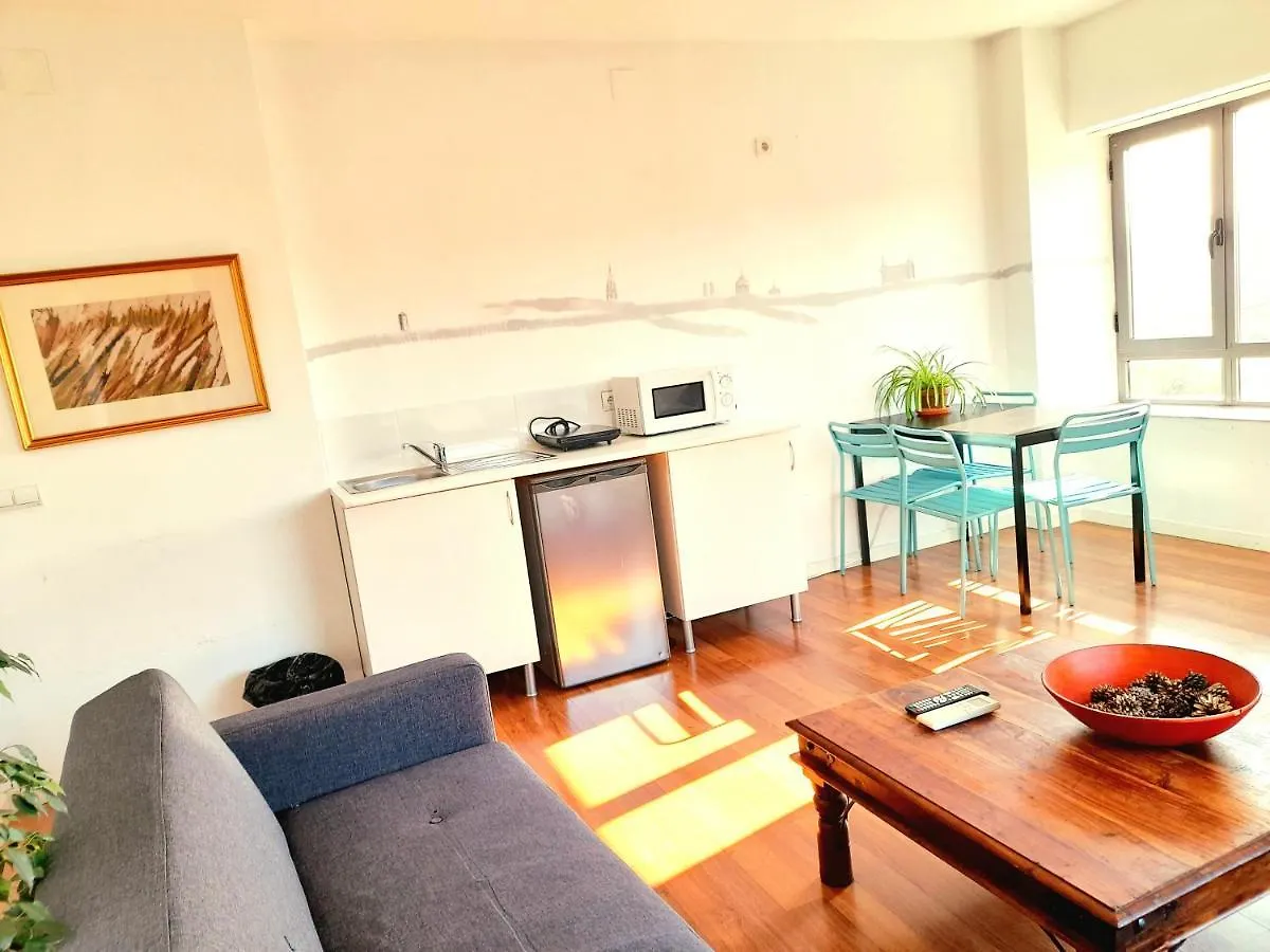 TOLETUM low cost LOFTS diáfanos o 2dormitorios PARKING Municipal Gratis al aire libre a 100m Toledo 0*,