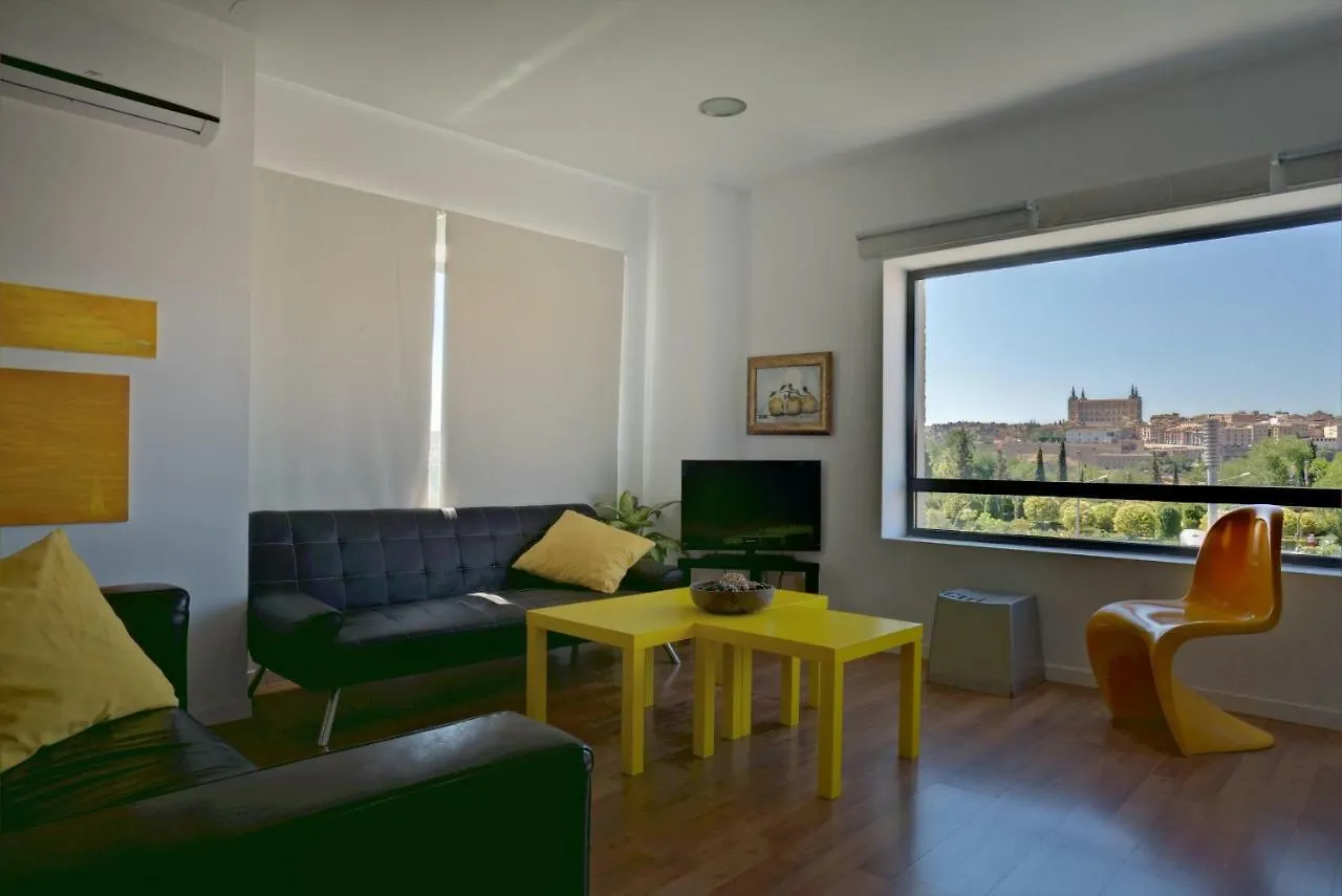 Toletum Low Cost Lofts Diafanos O 2Dormitorios Parking Municipal Gratis Al Aire Libre A 100M Toledo Apartment